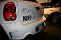 Autografi sul posteriore della Mini Kiss